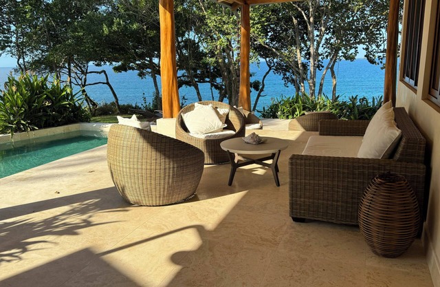 Ocean Front Luxury Villa with Pool and Private Beach