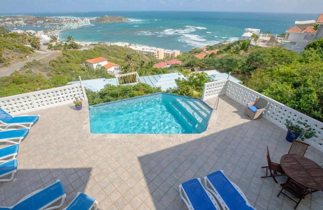 Ocean Pearl (5/6 Rooms)