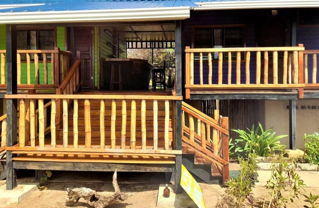 Ocean View Beach Front Purple Cabana 2, AC, Wi-Fi, Swim Pool