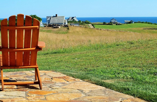 Ocean-View Saltbox at Spar Point Farm Block Island