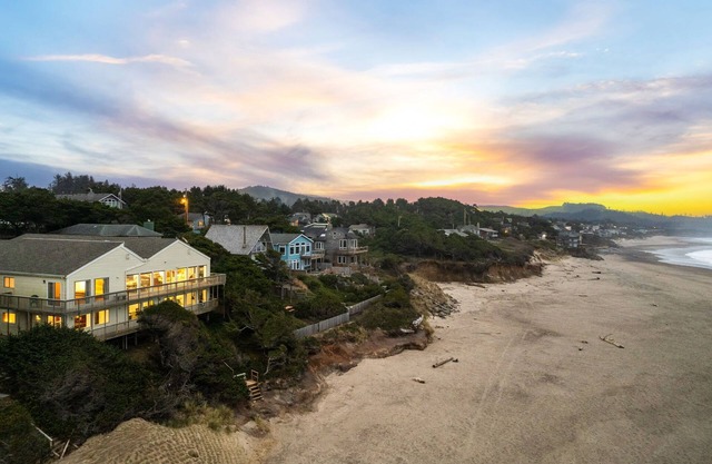 Oceanfront, 8 Bedrooms! | Azul Jewel