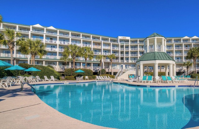 Oceanfront condo with beautiful views and pool access located in Litchfield By the Sea.
