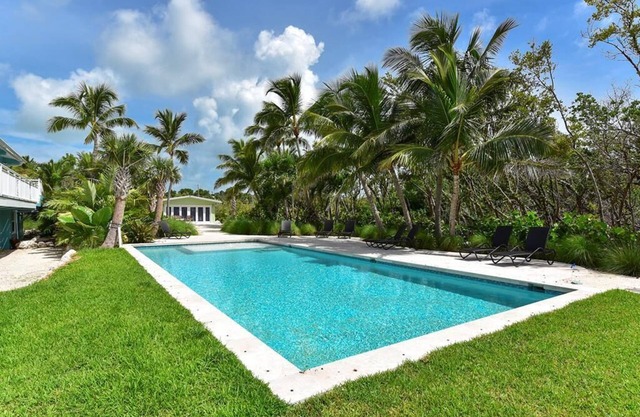Oceanfront Estate with 4 Cozy Cottages