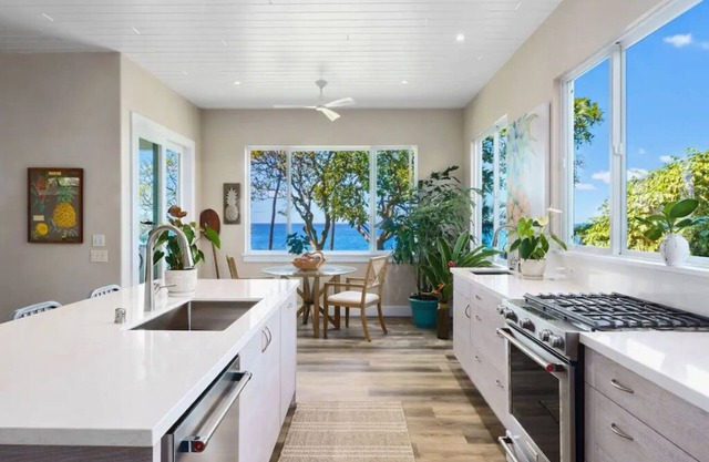 Oceanfront New House on Kealakekua Bay