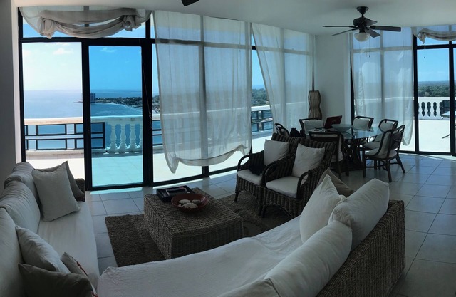 OCEANFRONT PENTHOUSE
