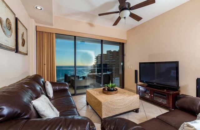 Oceanfront Sunset Serenity! Stunning Views at Las Palomas, Ocean Front 2 Bed 2 Bath Condo, Fully Fur