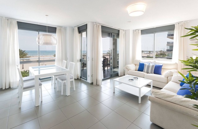 Oceanfront with stunning views of the sunset! Recently redecorated !