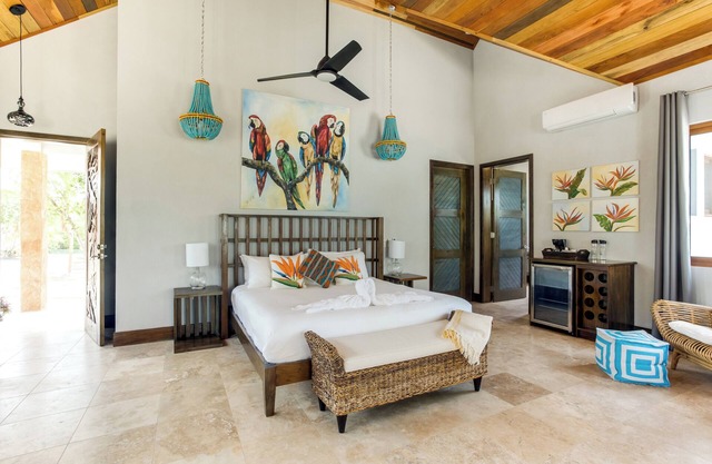 Oceanview Suite with King Bed, Lounge Space & Outdoor Rain Shower