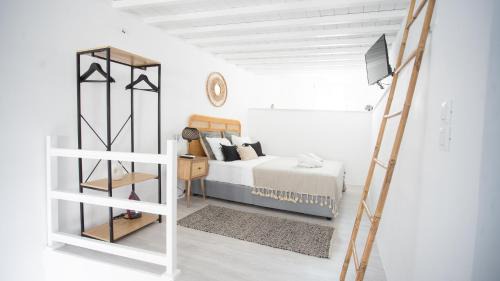 Oculus Mykonos Venice Suites by Live&Travel