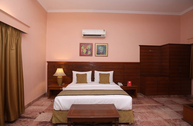 ❤️ of Agra, fully equipped AC room with breakfast