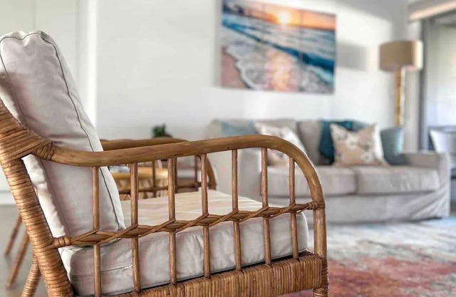 Offshore Beach House - Wi-fi & linen included