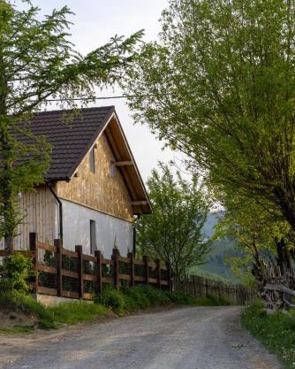 Ograda Magura village