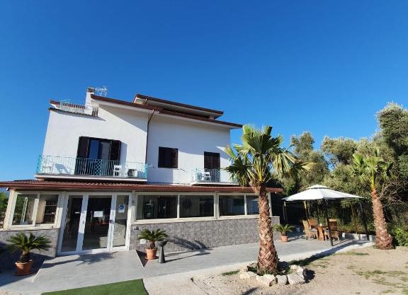 Ohana B&B and Restaurant