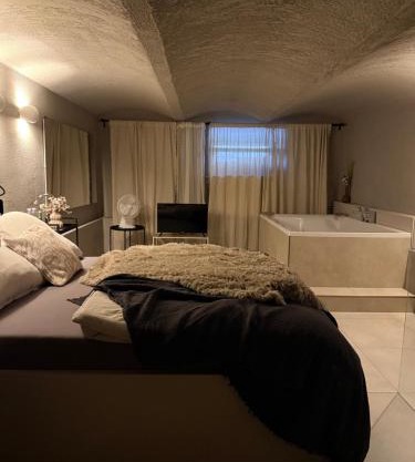 OhMySpa - Bed & Bath