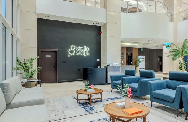 Olaya 2 Stella Stays