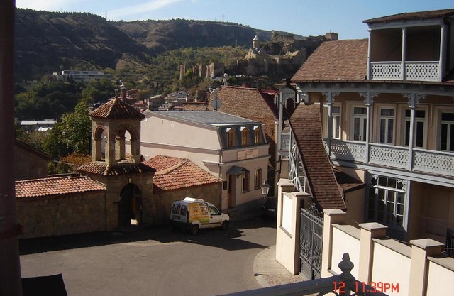 Old Metekhi Apartment