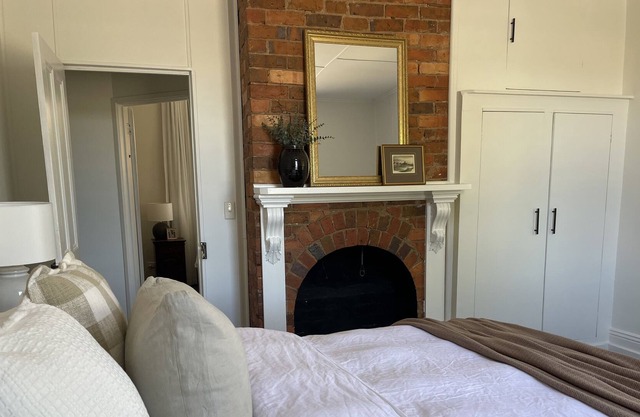 Old Sunny Lodge Maffra - 100 Year Old Victorian Home With Character And Charm