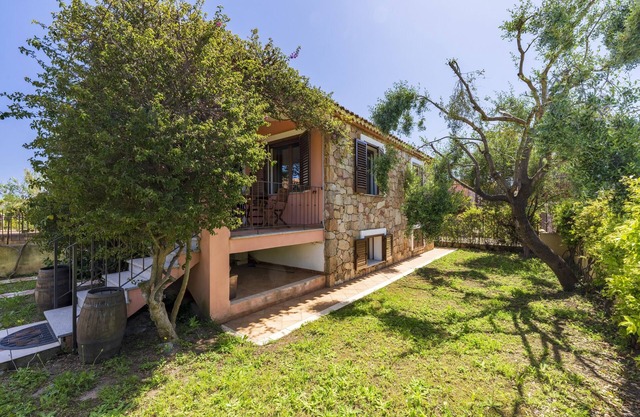 Olivastro Holiday Home