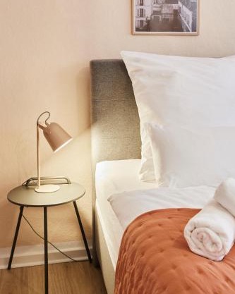 OLIVE Apartments - 3x Kingsize Bedrooms - Free Parking