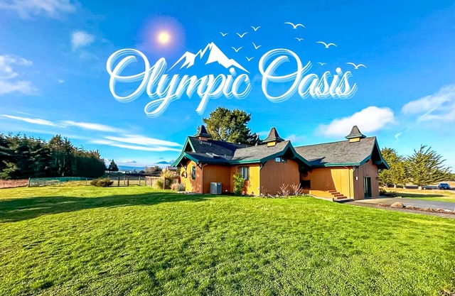 Olympic Oasis Tranquil Retreat Near Dungeness Wildlife Refuge Hot Tub