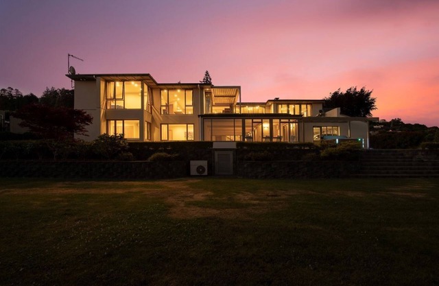 Omaio - Heated Pool, Hot Tub, Cinema, Views