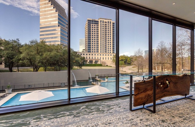 Omni Houston Hotel