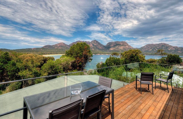 On the Beach 1 - Freycinet Holiday Houses