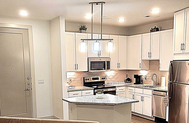 One bedroom apartment downtown austin