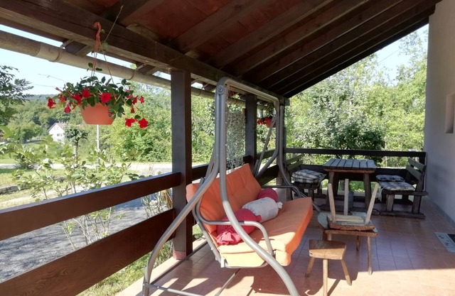 One bedroom apartment with terrace Oštarski Stanovi, Plitvice (A-16071-a)
