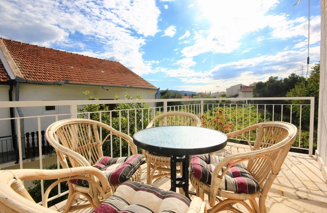 One bedroom apartment with terrace and sea view Kučište - Perna, Pelješac (A-4629-b)