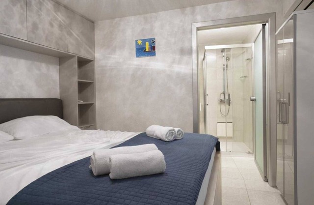 One Bedroom Apartment with Terrace & View Punta Ka 2.2 Piran