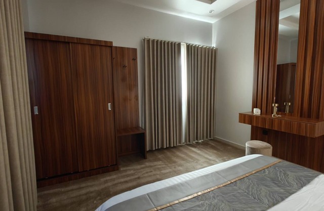 One Bedroom Apt- Hira Residence & Suites