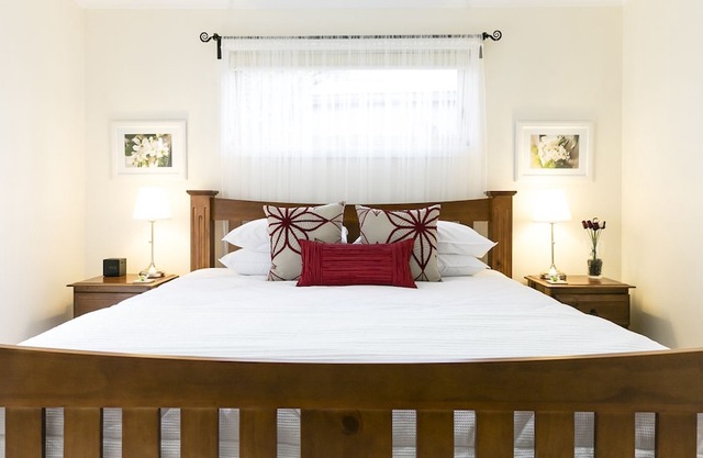 One Tree Bed and Breakfast: The Retreat