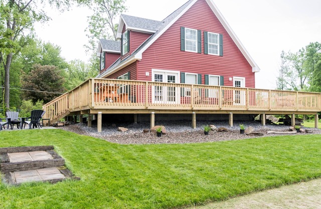 Oneida Lake, Lake House 1 acre lot, lots of parking