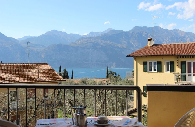 only 15 minutes on foot far from the beach and from the historical centre