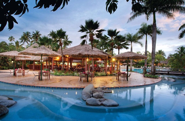 OUTRIGGER Fiji Beach Resort