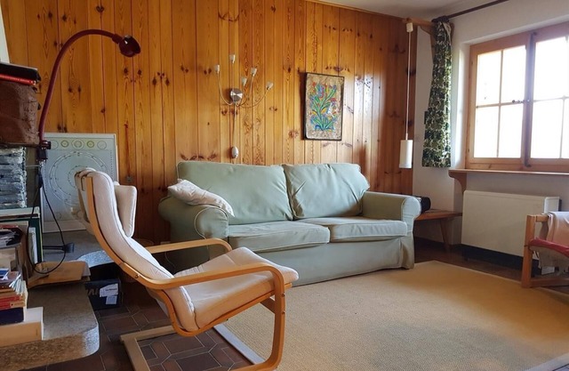 Outside : 3-room flat for 4 persons on the 2nd floor, large balcony with garden furniture -Inside :