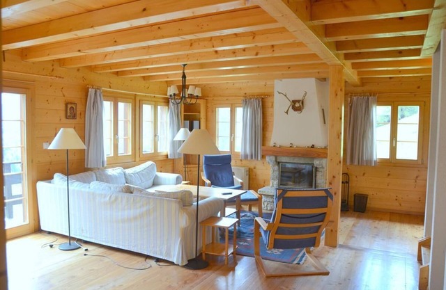Outside : chalet for 8 persons, large terrace and balcony with garden furniture -Inside : 160 sqm, s