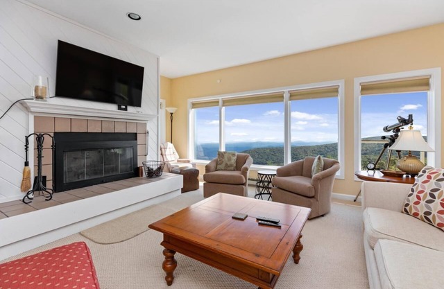 Overlook 43 with Wintergreen Advantage