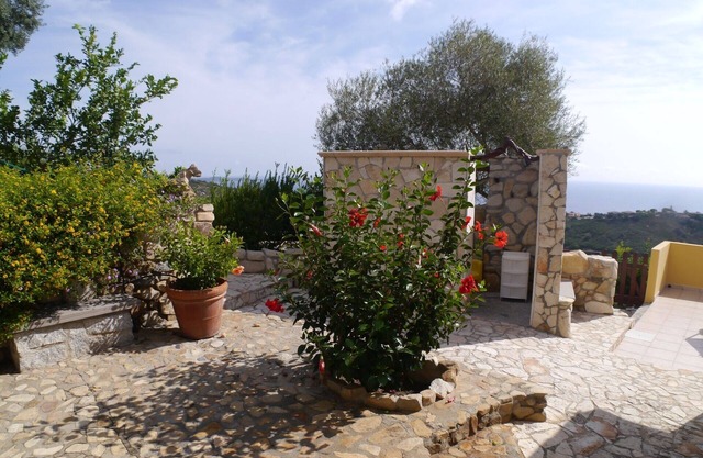 Overview On Mount Nai, veranda, BBQ, parking space. Discounted ship tickets, Wifi