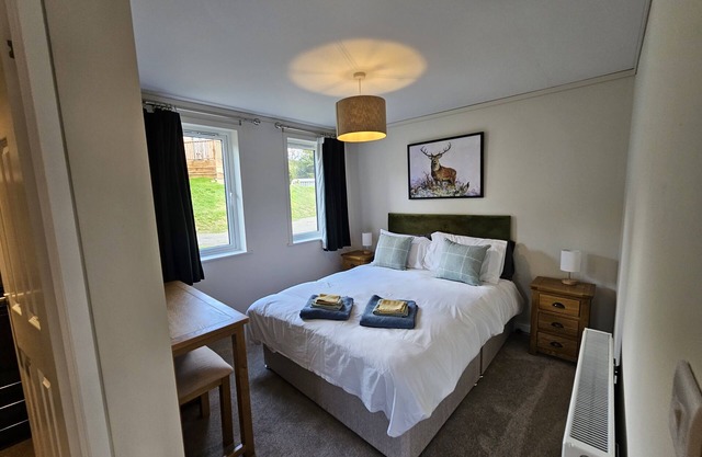 Owl Lodge - 2 Bedrooms - Dog Friendly