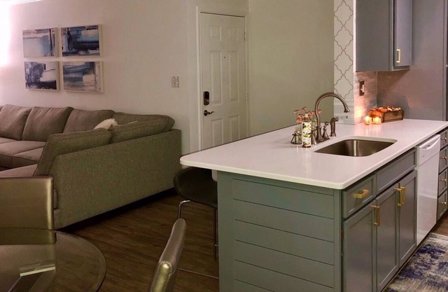 Oxford Condo 2 BD 2 BA Long Term Rental