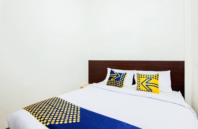 OYO 2220 PINK'S GUEST HOUSE