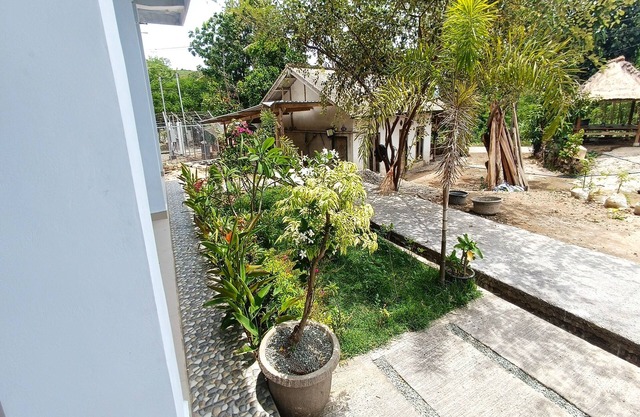 OYO 93638 Lotus Guest House