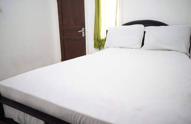 OYO 93785 Aero Kost Bu Lisa Syariah Near Pasar Tradisional Lawang