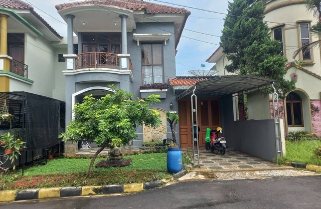 OYO 93820 Salma Homestay Syariah Near alun alun kota purwokerto