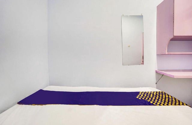 OYO Life 91626 Rr Kost Putri Syariah