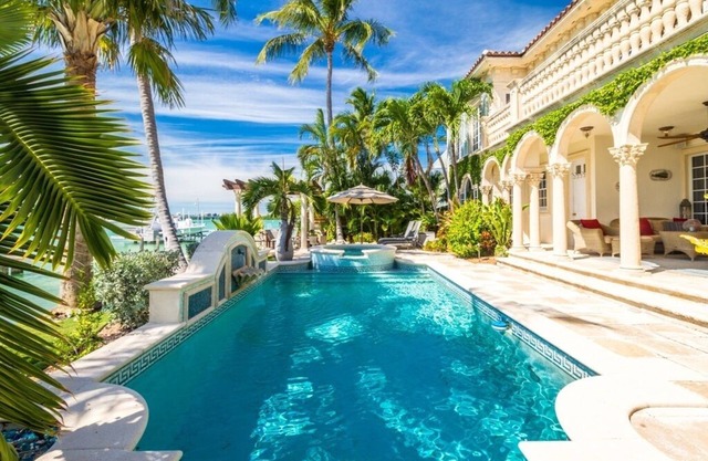 P05 - 5 bedroom Ocean Front home with Private pool and deep water dockage.