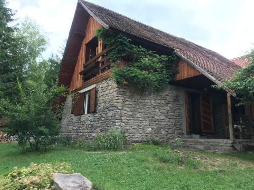 Pace in Kuvaszó-Casă la cheie