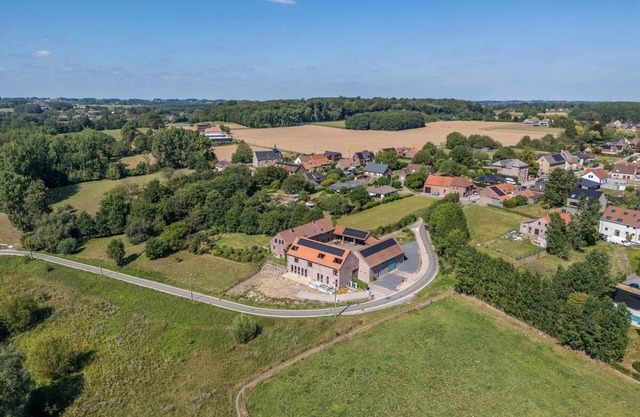 Pachthof 1860 with beautfiul surrounding close to Brussels